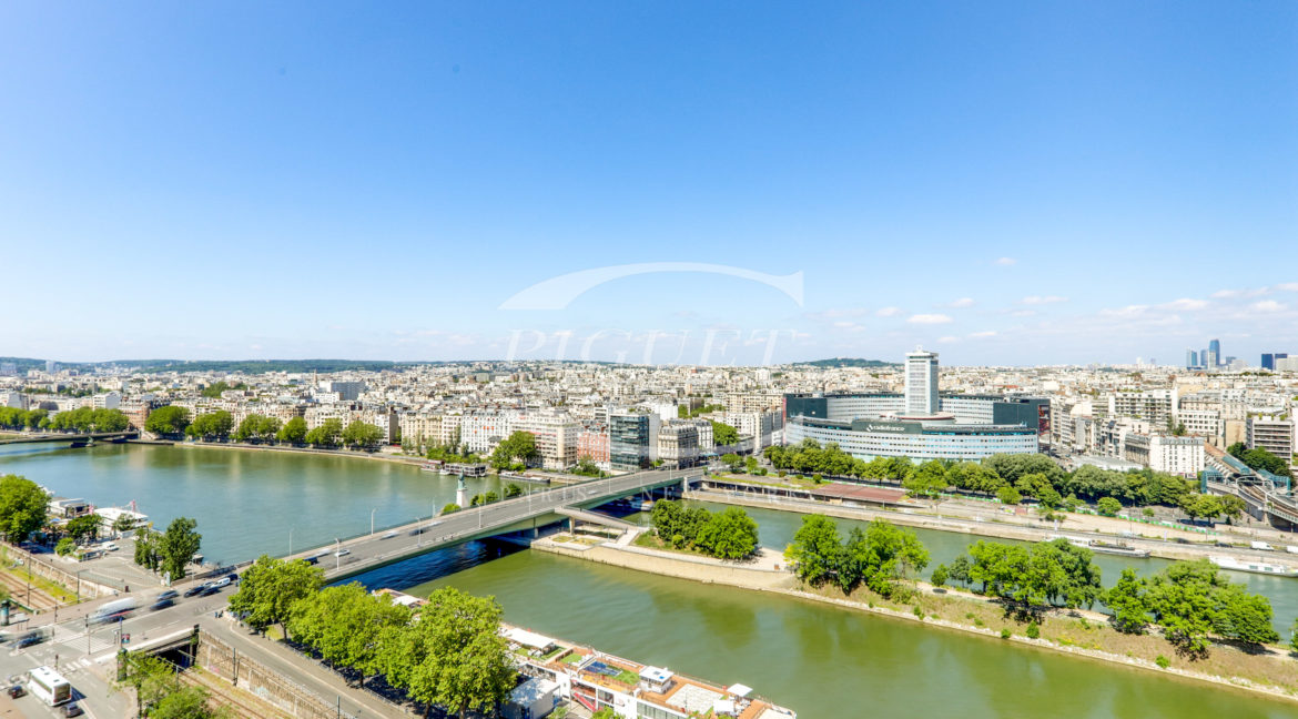 57 quai de Grenelle - 75015 Paris - 19