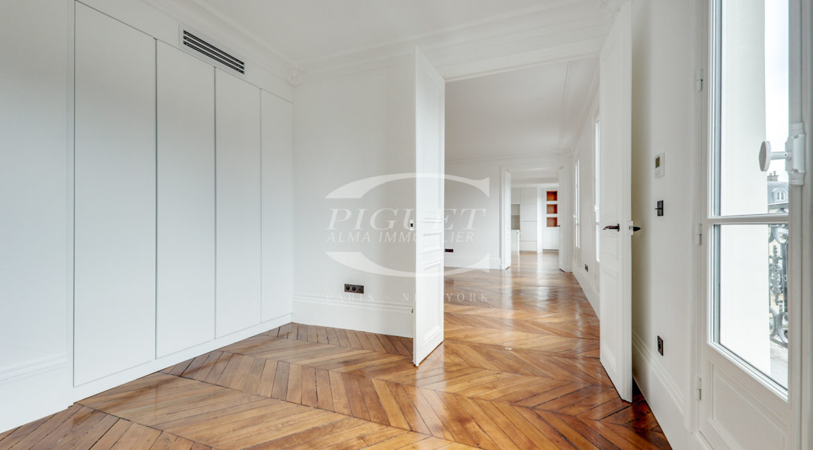 55 rue de Turbigo - 75003 Paris - 9